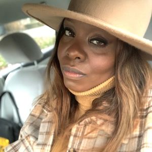 Meet your Posher, Tracy